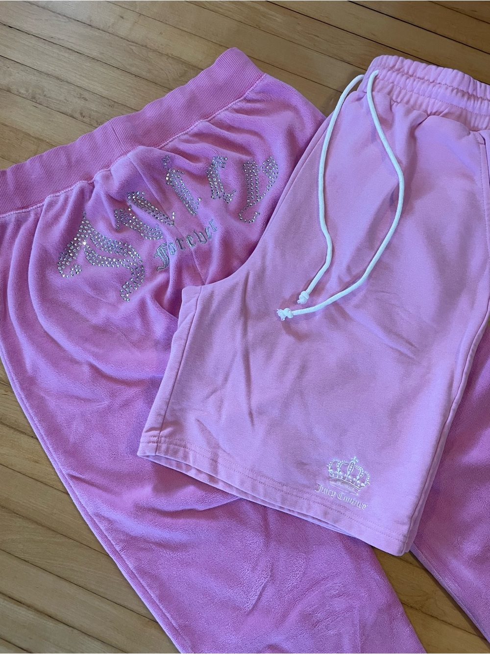 FOREVER 21 X JUICY COUTURE Set Velour Bling Joggers & French Terry Logo Shorts
